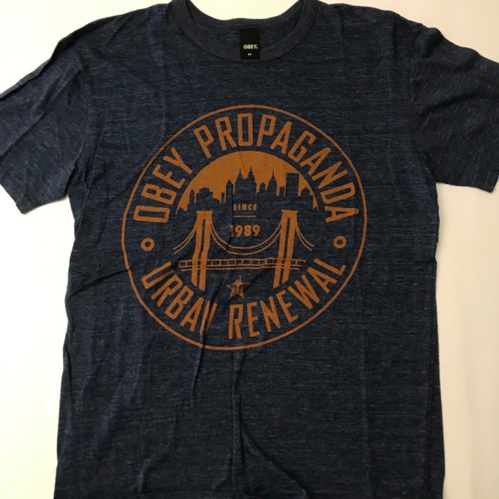 Men's Obey T-Shirt Size Medium